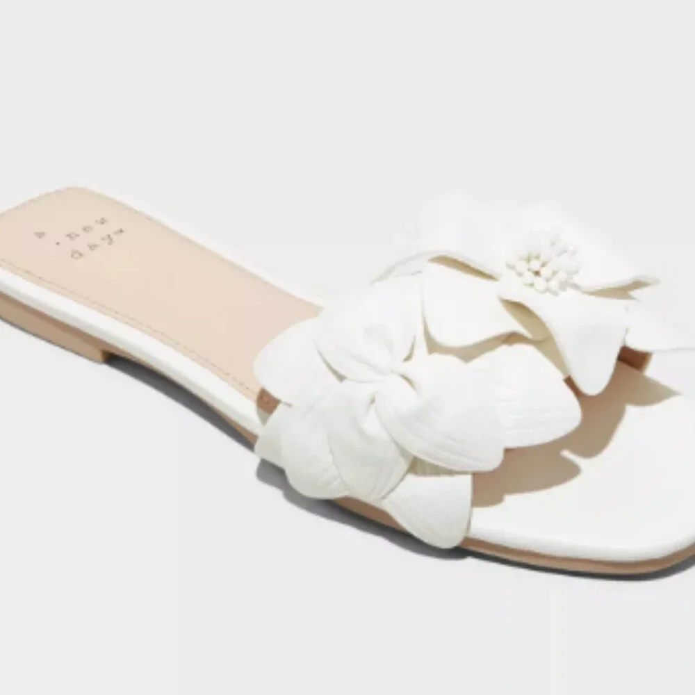 A New Day Alyssa Floral Slide Sandals Target White - Picture 1 of 2